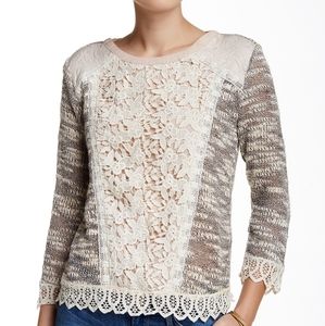 Sale‼️Champagne and strawberries sweater